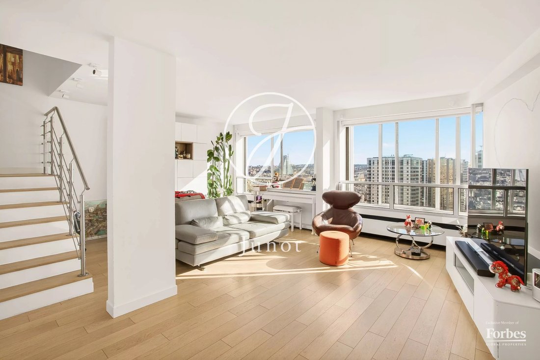 Apartment in Dupleix-Motte Picquet, Paris 15e Arrondissement, Paris 2 - 17837385