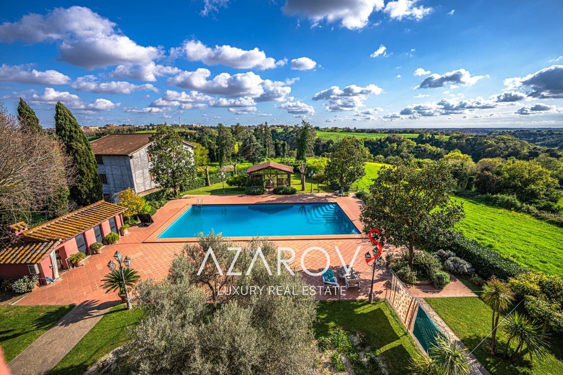 Villa in Gianicolense, Rome, Lazio 1 - 15485720