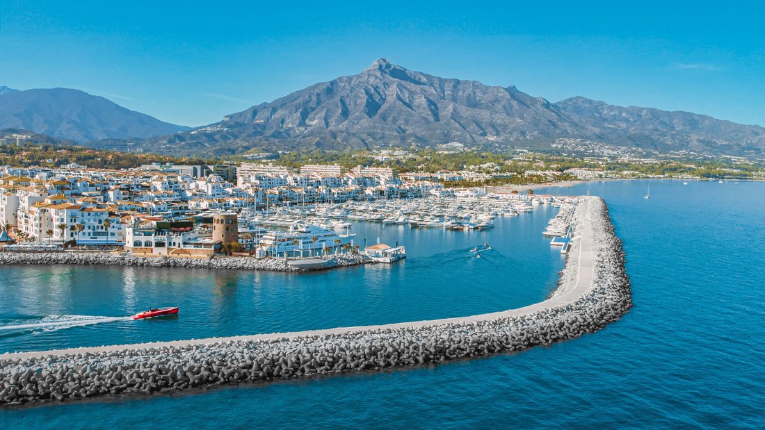 Villa a Puerto Banus, Marbella, Spagna 4 - 17837046