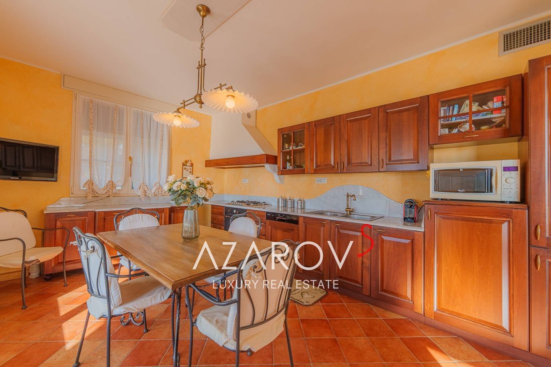 Villa in Bordighera, Liguria, Italy 2 - 13884377