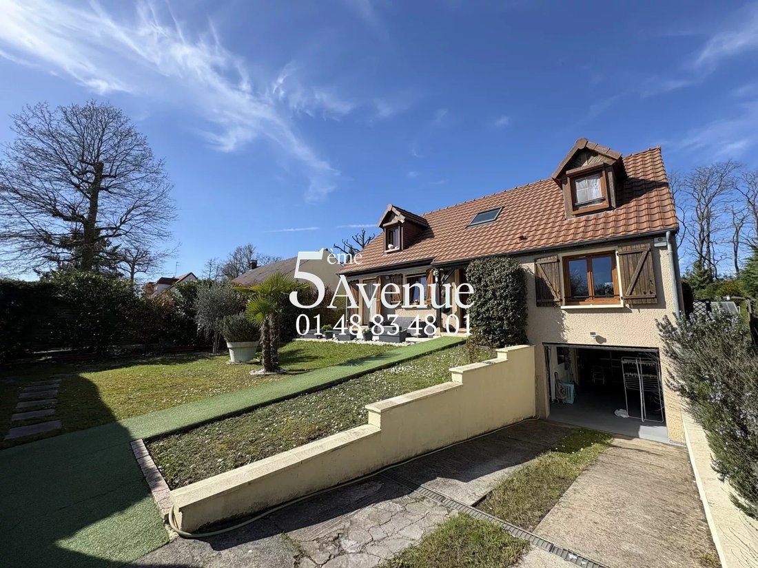 House in Sucy-en-Brie, Ile-de-France, France 2 - 17505781