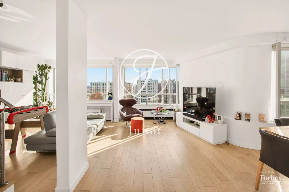 Apartment in Dupleix-Motte Picquet, Paris 15e Arrondissement, Paris 3 - 17837385