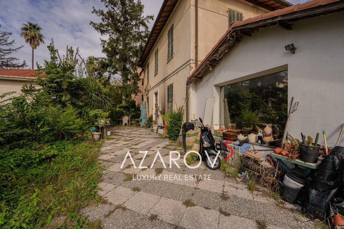 Villa in Bordighera, Liguria, Italy 5 - 14783952