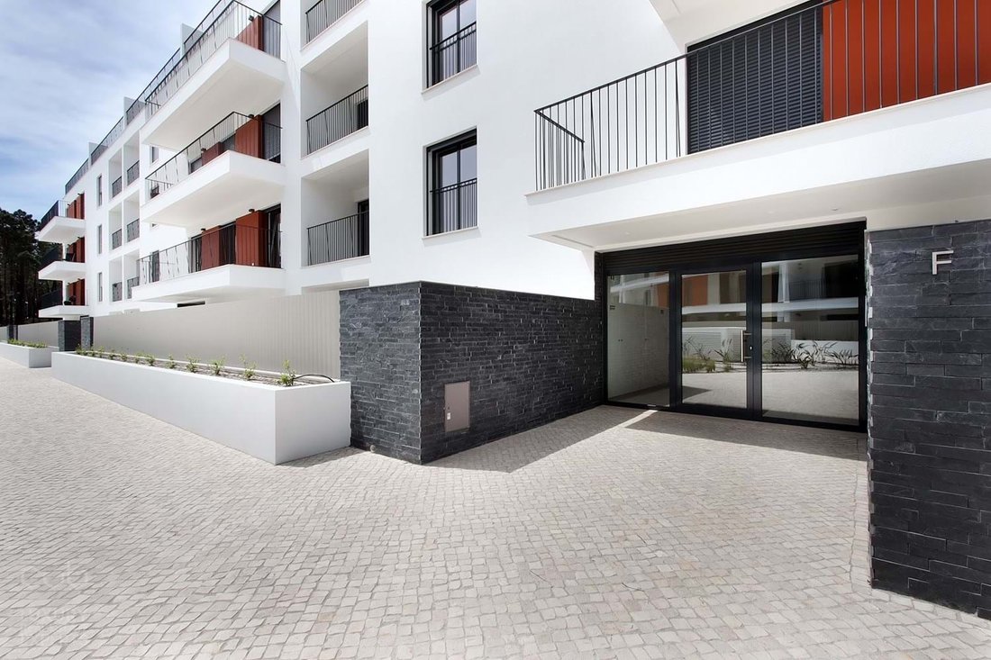Apartment in Amora, Setubal, Portugal 2 - 17837847