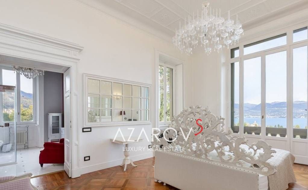 Villa in Stresa, Piedmont, Italy 3 - 14114964