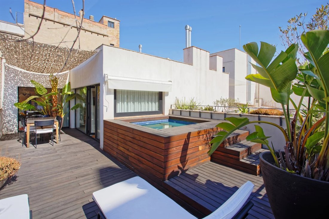 Apartment in Ciutat Vella, Barcelona, Spain 2 - 17837574