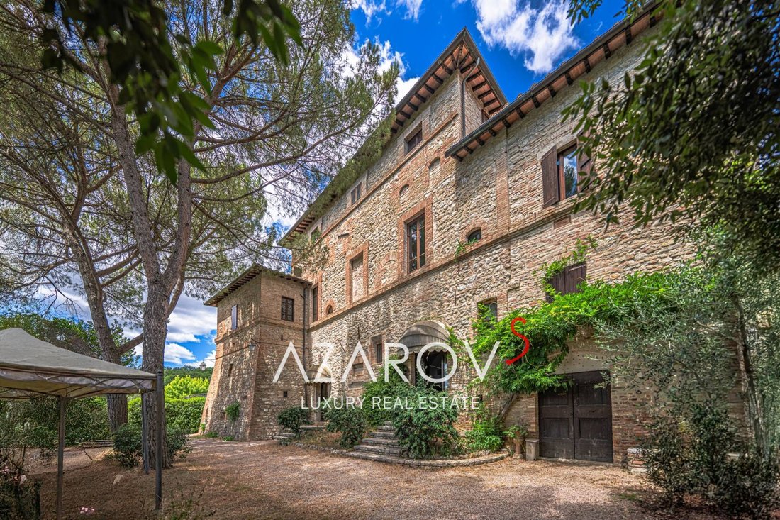 Villa in Corciano, Umbria, Italy 3 - 15949723