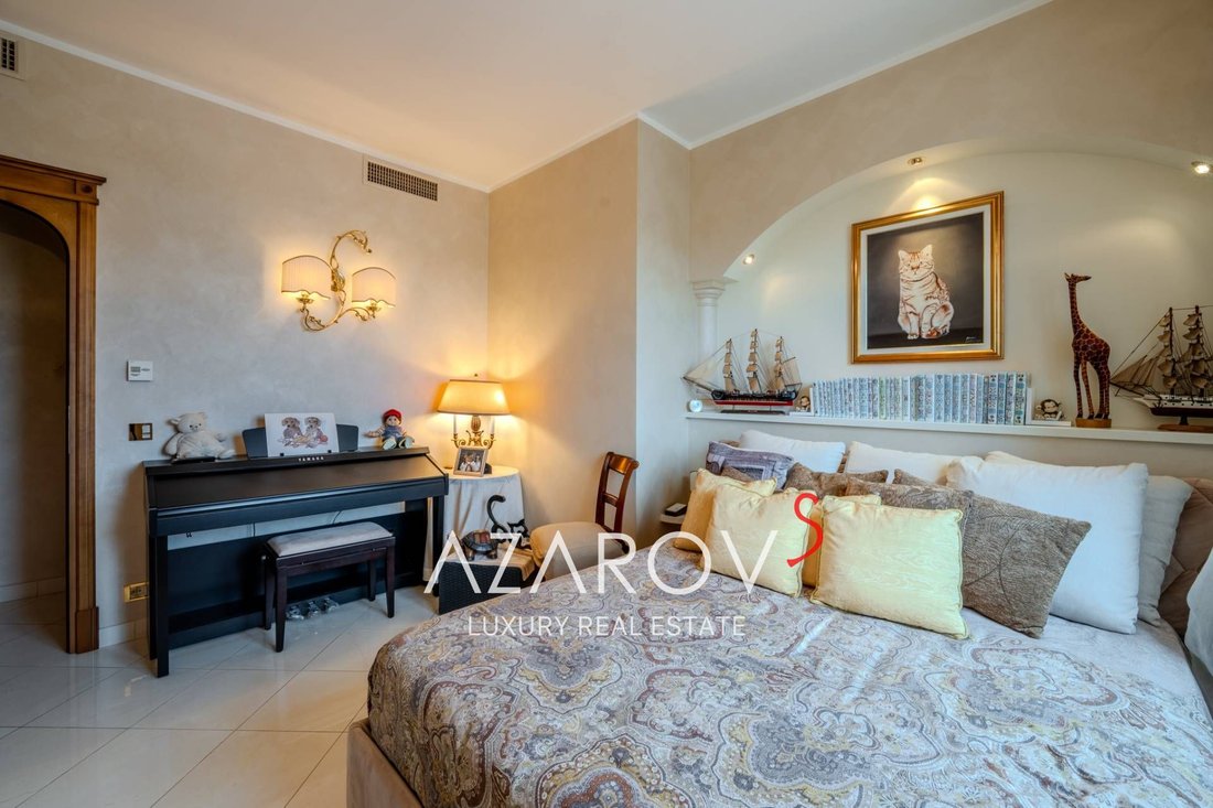 Villa in Vallecrosia, Liguria, Italy 3 - 14611467