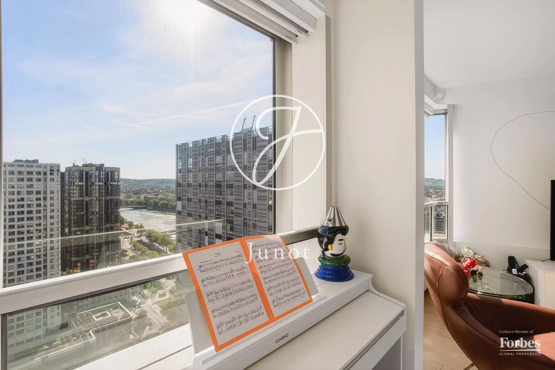 Apartment in Dupleix-Motte Picquet, Paris 15e Arrondissement, Paris 5 - 17837385