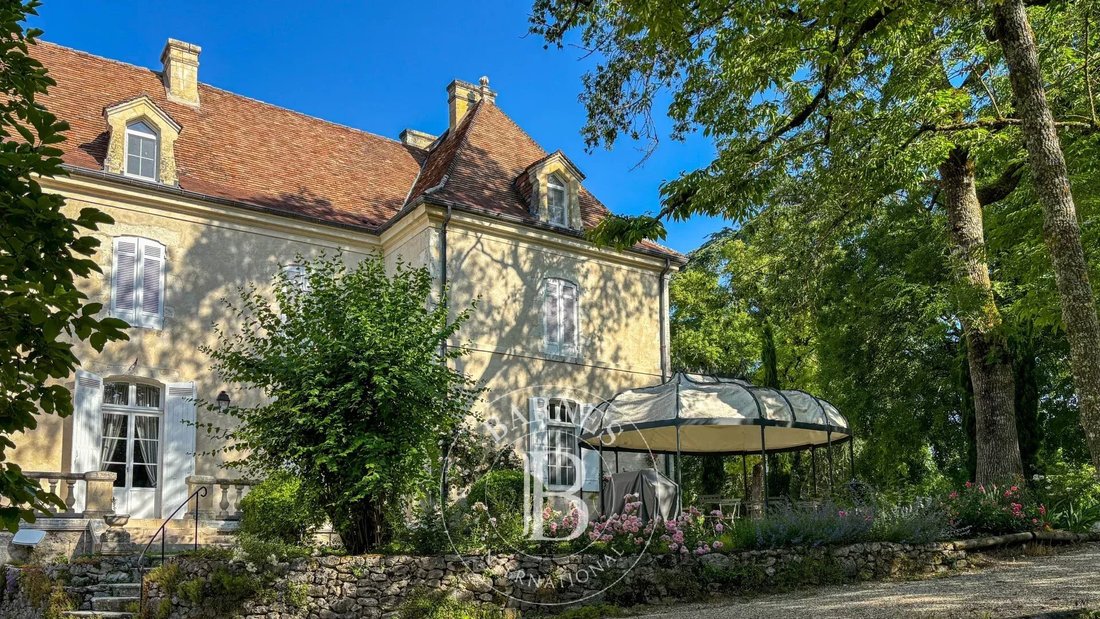 Castle in Vieux Bergerac, Bergerac, France 2 - 17837585