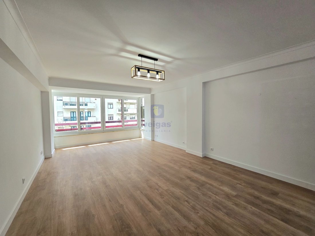 Apartment in Sao Domingos de Benfica, Lisbon, Portugal 3 - 17837876