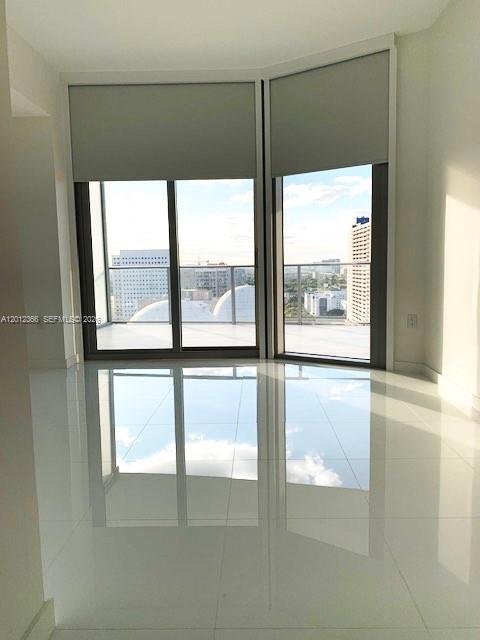 Condo in Miami, Florida, United States 5 - 17836419