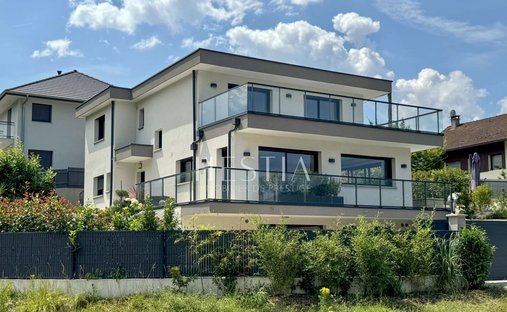 House in Brison-Saint-Innocent, Auvergne-Rhône-Alpes, France 1