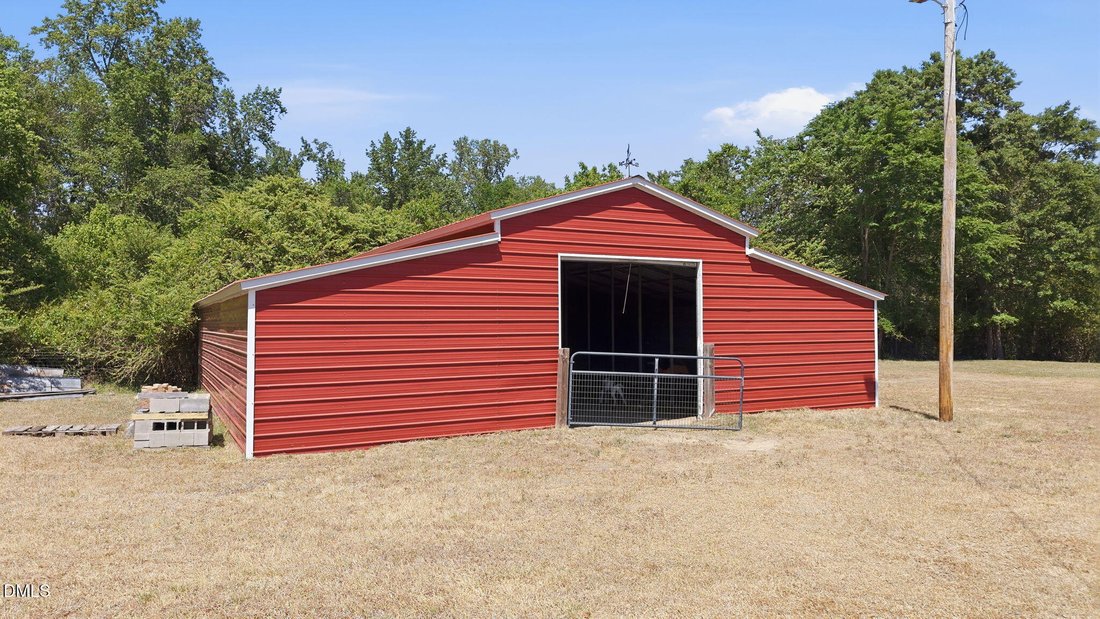 House in Zebulon, North Carolina, United States 3 - 17837716