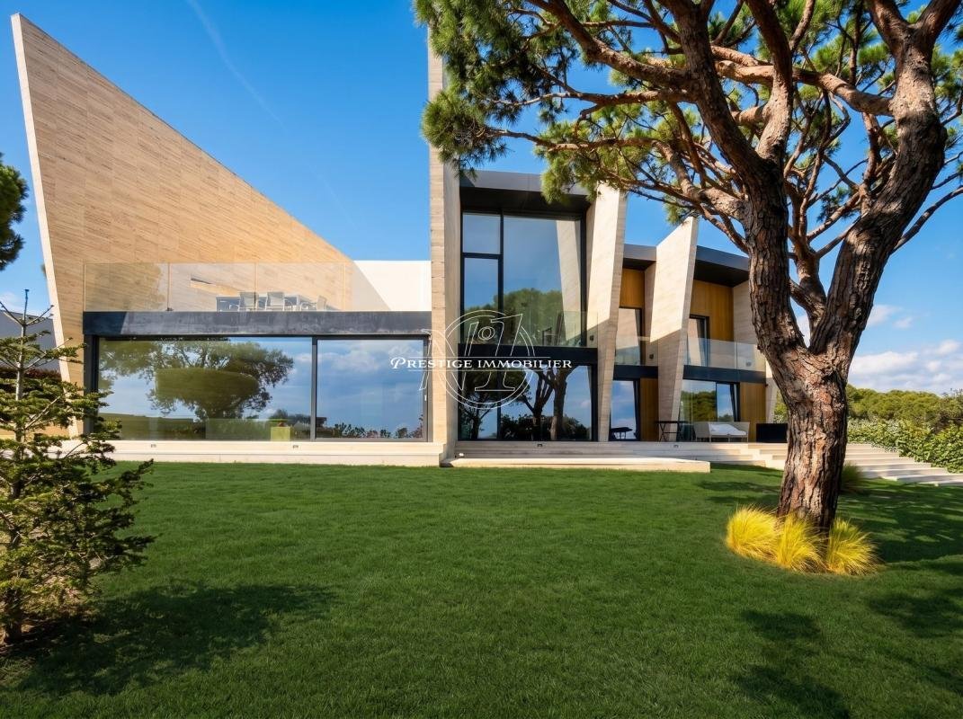 Villa in Sant Feliu de Guixols, Catalonia, Spain 2 - 17836388