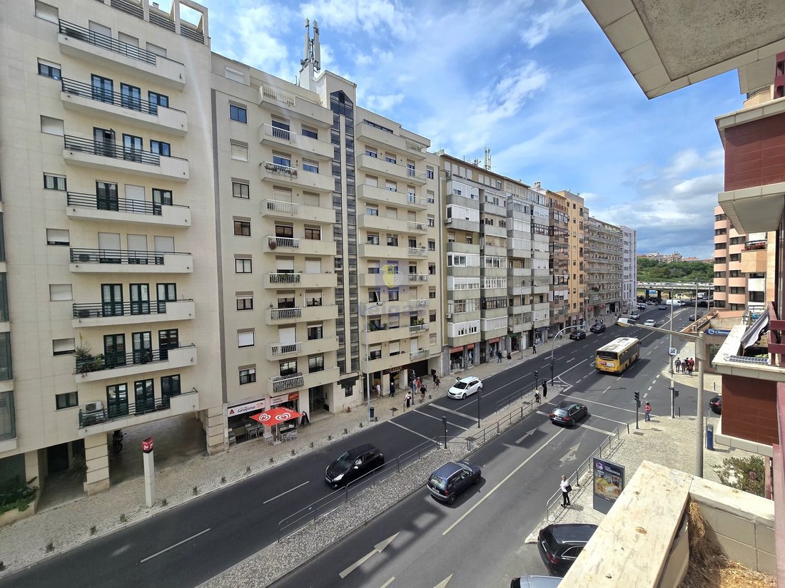 Apartment in Sao Domingos de Benfica, Lisbon, Portugal 4 - 17837876