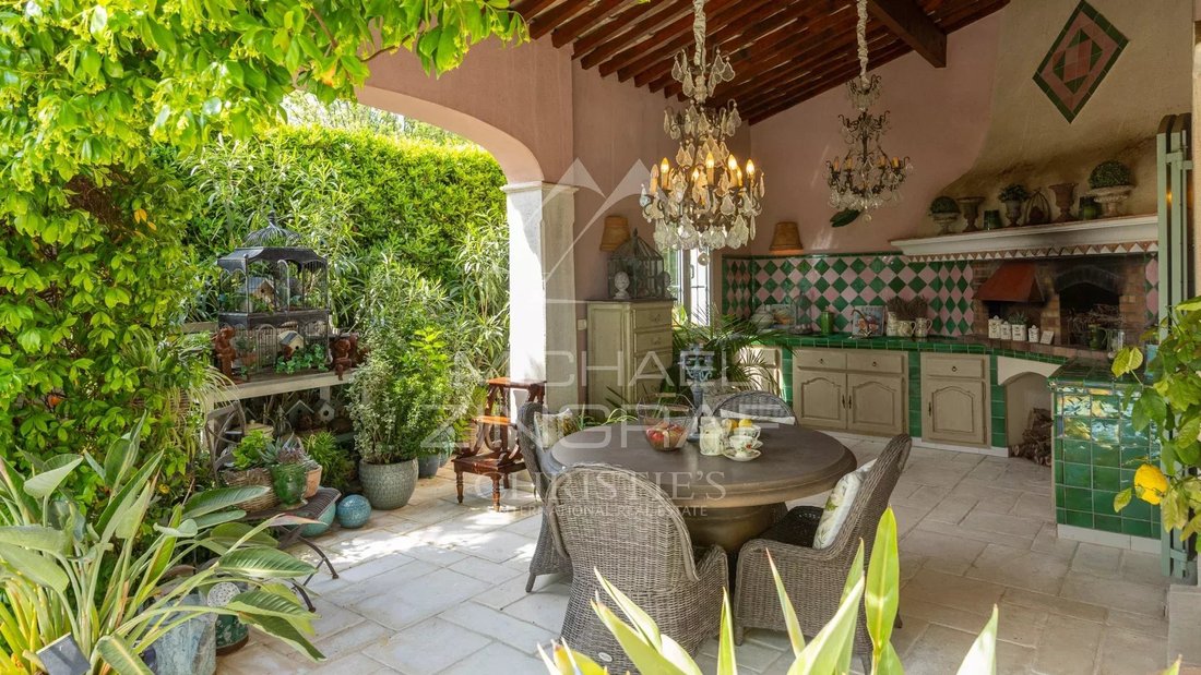 Estate in Vaugines-Les Faisses-Peyrard, Draguignan, France 4 - 17837338