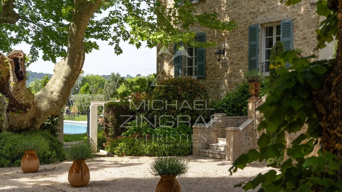 Estate in Fayence, Provence-Alpes-Côte d'Azur, France 2 - 17837340