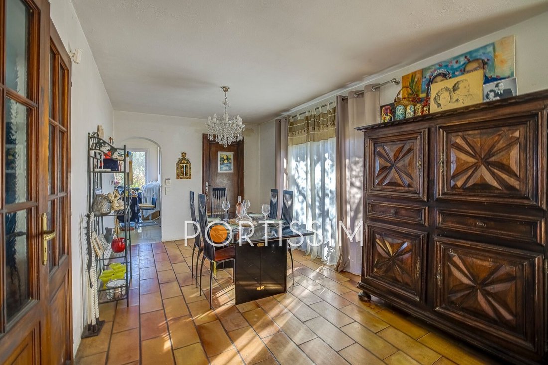 Villa in Plan de Noves, Vence, France 4 - 17837082