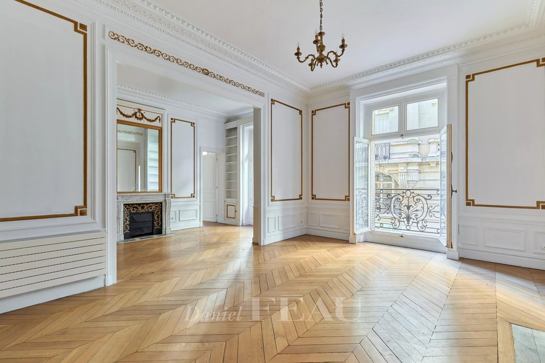 Apartment in Chaillot, Paris 16e Arrondissement, Paris 2 - 17837493