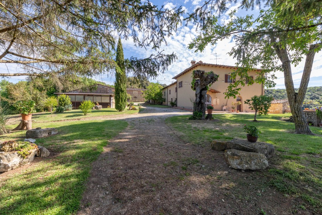 Country House in Sovicille, Tuscany, Italy 4 - 17836537