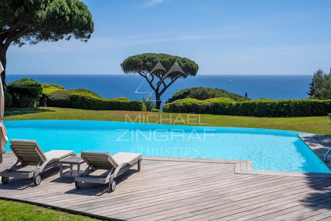 Estate in Ramatuelle, Provence-Alpes-Côte d'Azur, France 4 - 16608128