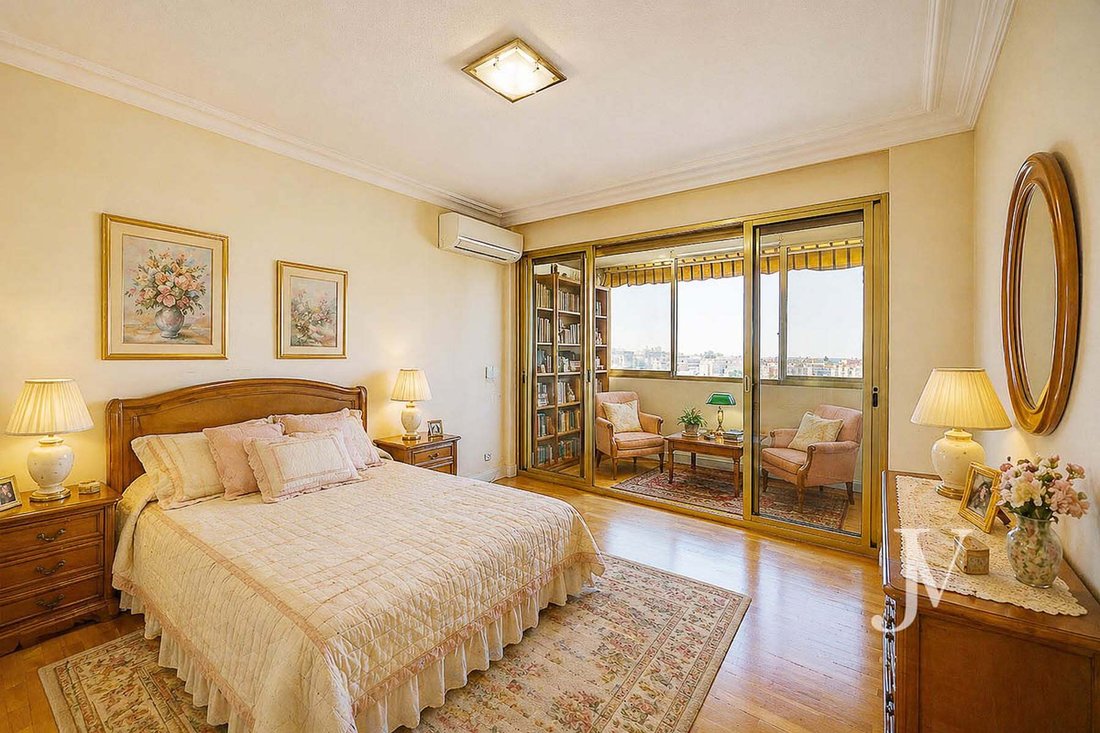 Apartment in Fuencarral-El Pardo, Madrid, Spain 5 - 17836802