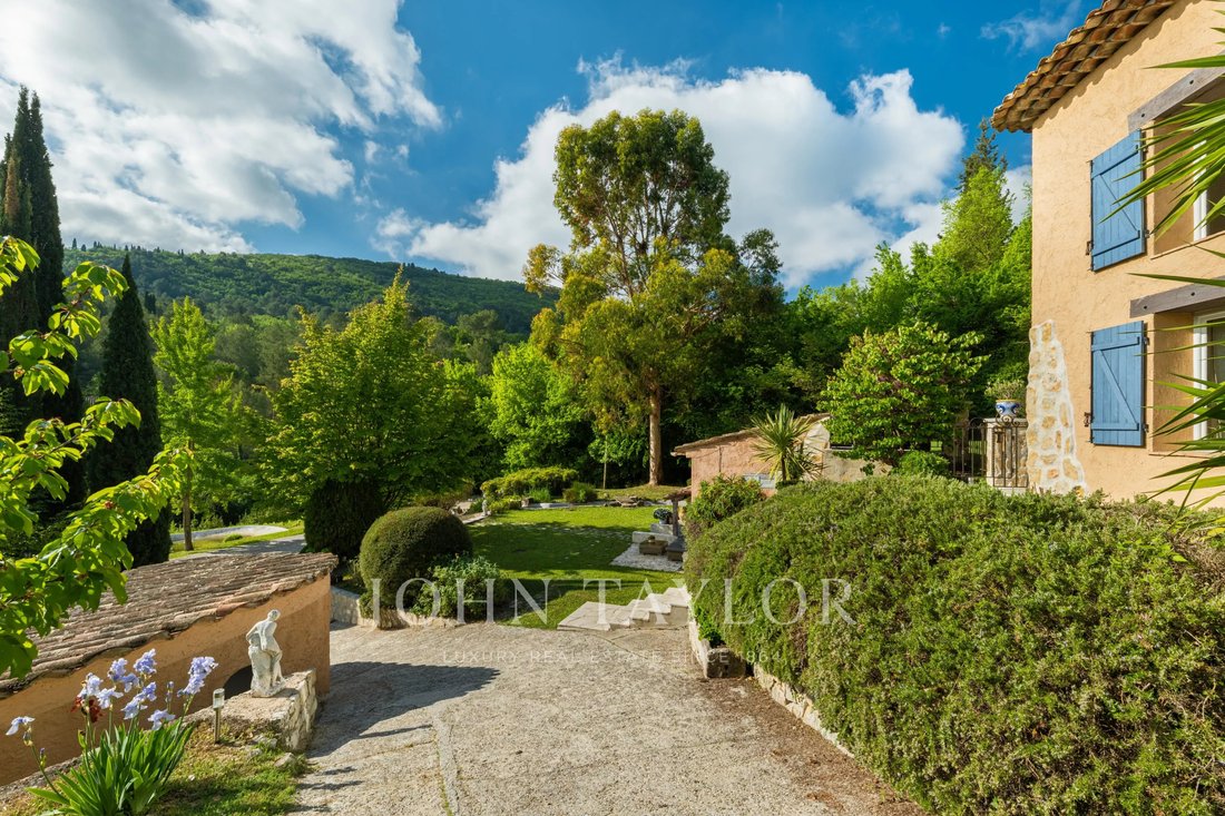House in Le Bar-sur-Loup, Provence-Alpes-Côte d'Azur, France 4 - 17837552
