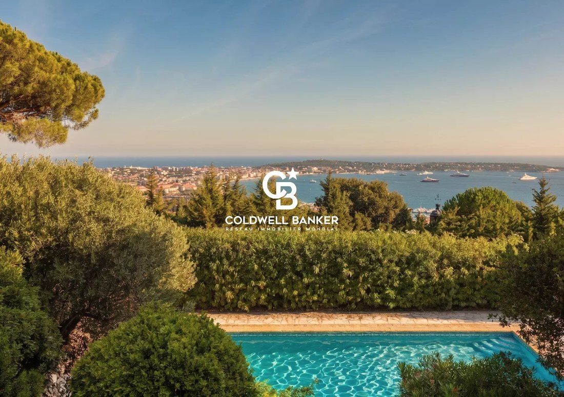 Estate in La Maure-Super Cannes, Vallauris, France 1 - 17708533