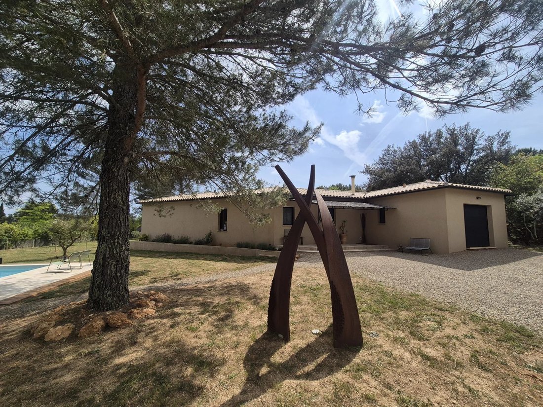 Villa in Cotignac, Provence-Alpes-Côte d'Azur, France 1 - 17837392