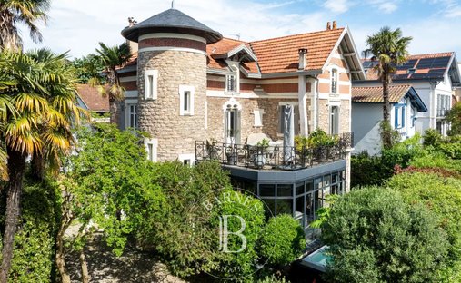 House in Bayonne, Nouvelle-Aquitaine, France 1
