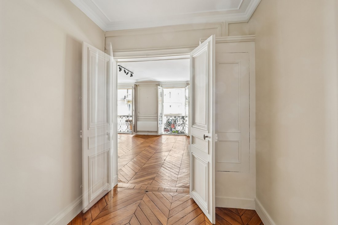 Apartment in Saint Philippe du Roule, Paris 8e Arrondissement, Paris 5 - 17094594