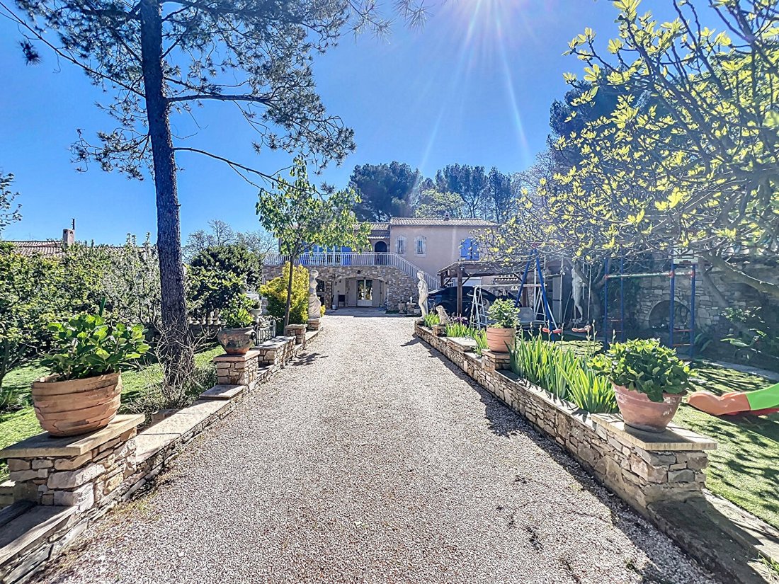 Villa in Saint-Savournin, Provence-Alpes-Côte d'Azur, France 2 - 17837450
