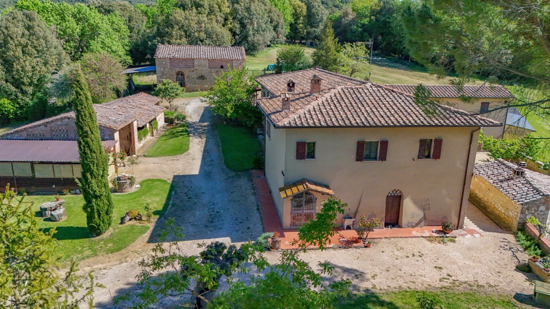 Country House in Sovicille, Tuscany, Italy 1 - 17836537