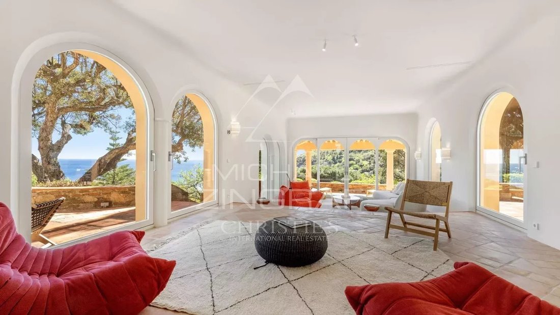 Villa in Ramatuelle, Provence-Alpes-Côte d'Azur, France 5 - 17837509