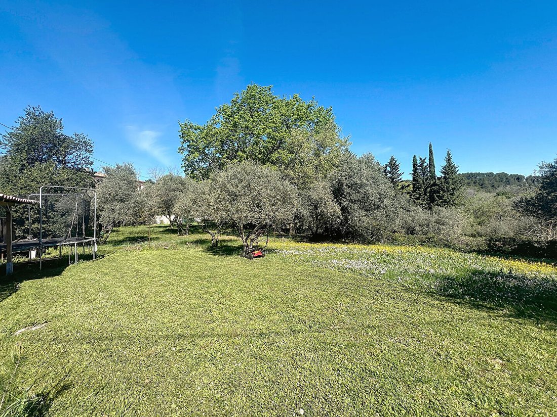 Villa in Saint-Savournin, Provence-Alpes-Côte d'Azur, France 3 - 17837450