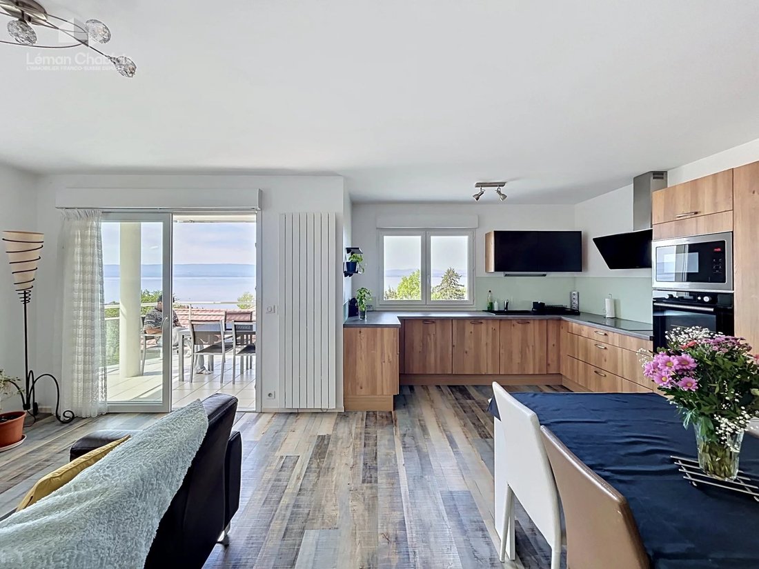 Apartment in Evian-les-Bains, Auvergne-Rhône-Alpes, France 2 - 17837382