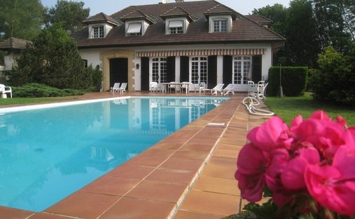 House in Villars-les-Dombes, Auvergne-Rhône-Alpes, France 1