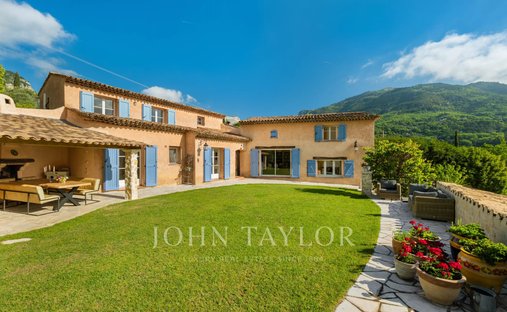 House in Le Bar-sur-Loup, Provence-Alpes-Côte d'Azur, France 1