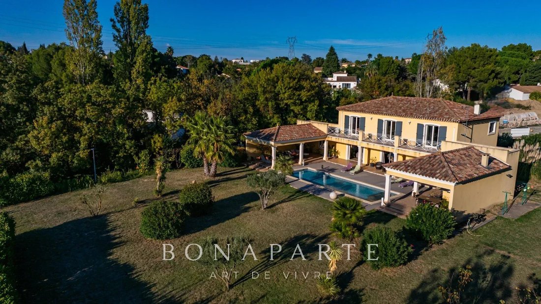 Villa in Croix de Poumeyrac, Beziers, France 2 - 16886383
