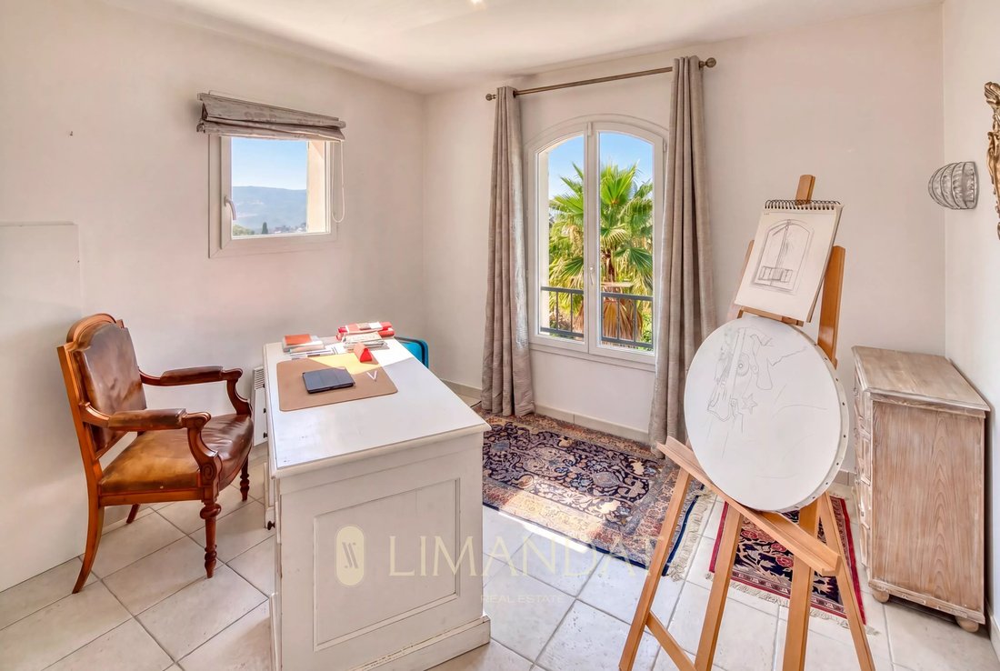 Estate in Mougins, Provence-Alpes-Côte d'Azur, France 4 - 17837558