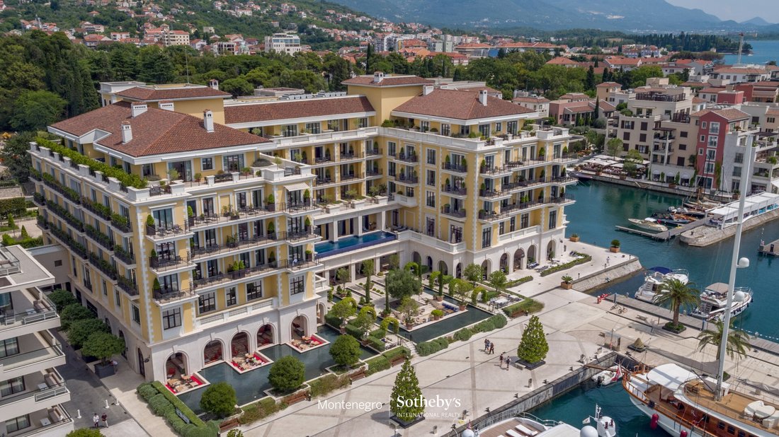 Apartment in Tivat, Tivat Municipality, Montenegro 2 - 17837516