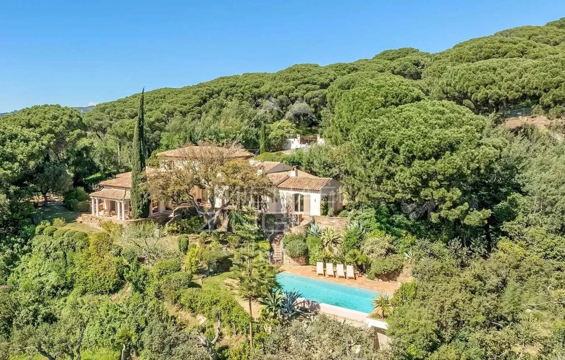 Villa in Ramatuelle, Provence-Alpes-Côte d'Azur, France 1 - 17837509