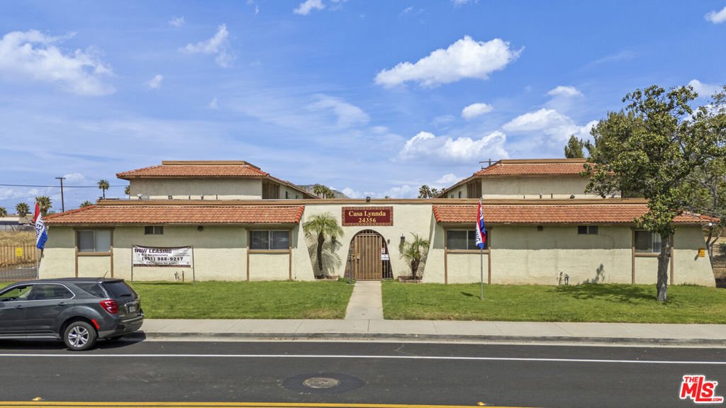 Moreno Valley, California, United States 2 - 17838589