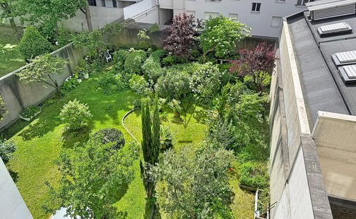 Apartment in Grange Aux Belles-Terrage, Paris 10e Arrondissement, Paris 1