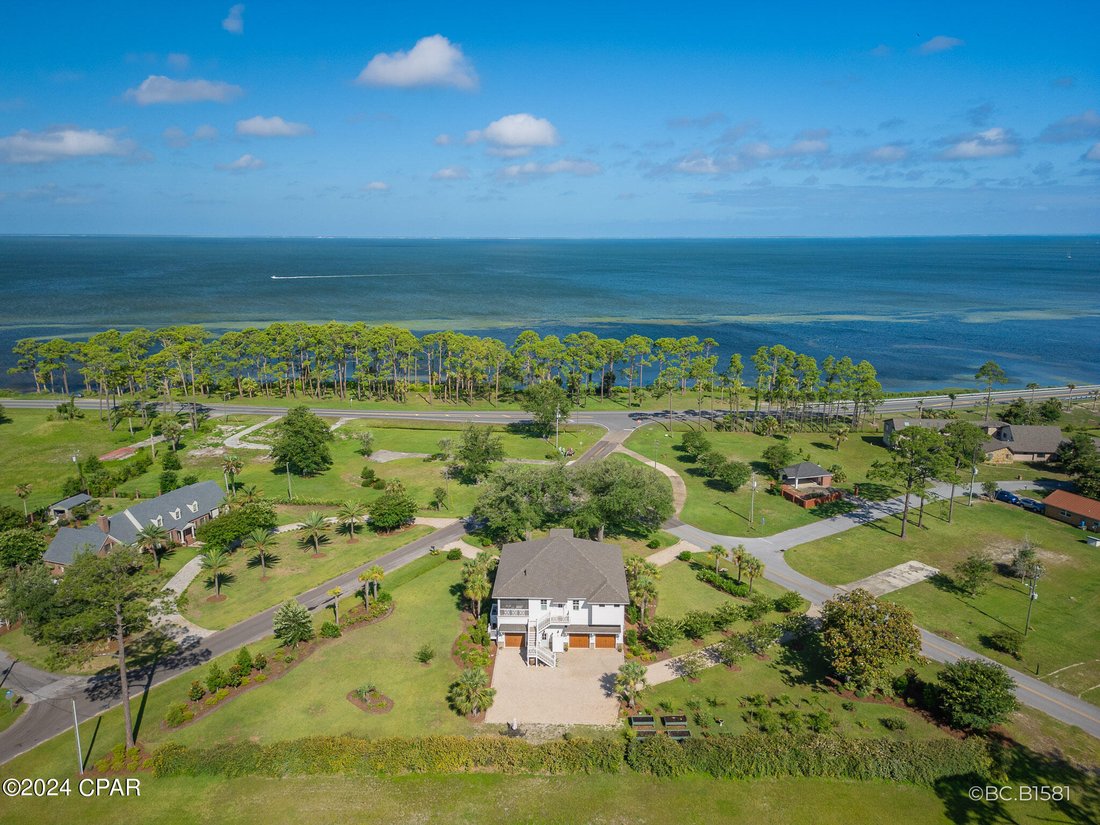 House in Port St. Joe, Florida, United States 1 - 17840208