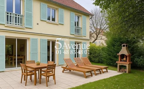 House in Leclerc, Joinville-le-Pont, France 1
