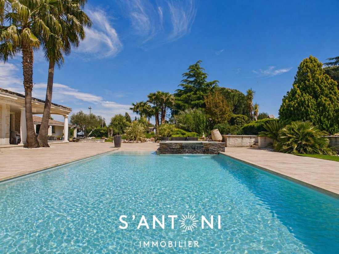 Estate in Vias, Occitania, France 1 - 17839230