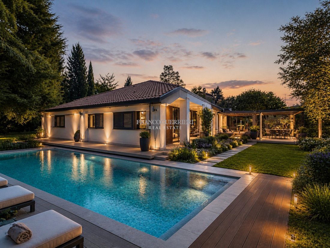 Villa in Casatenovo, Lombardy, Italy 1 - 16608446