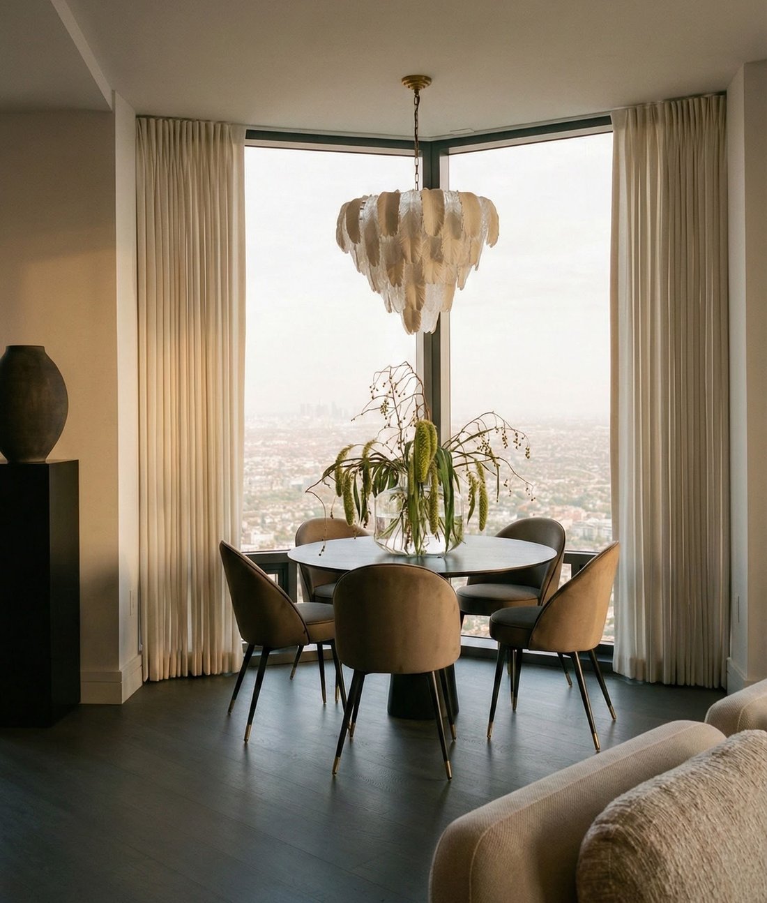 Condo in Burbank, California, United States 3 - 17841057